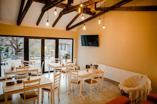Hostal Agropensiunea Colev