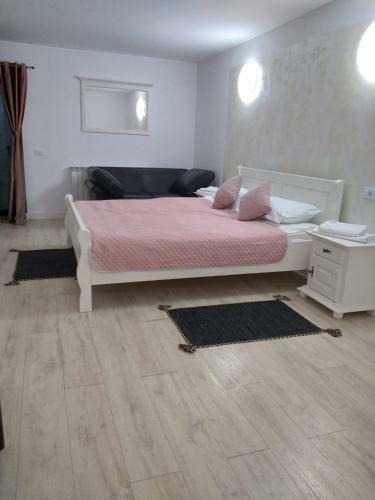 Hotel La R?scruce De Ape