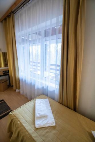 Bed & Breakfast Pensiunea Eden