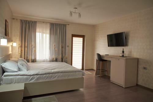 Hostal Pensiunea Rares