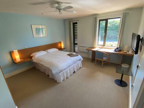 Hotel Roffey Park Institute