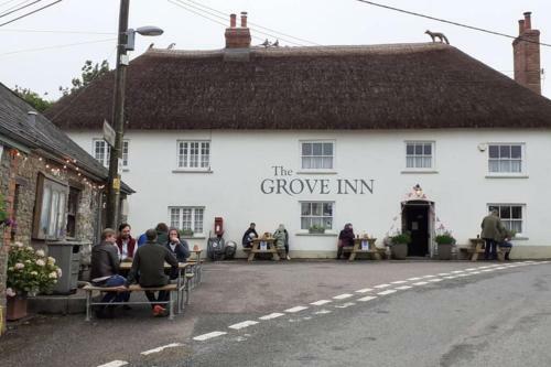 Old Inn House