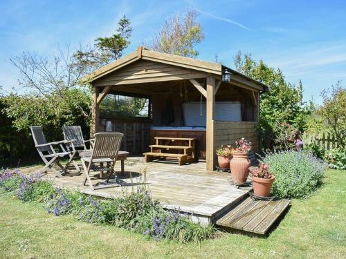 Lavender Cottage-uk11687