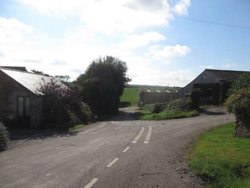 Bostreath-idyllic Converted Cornish Cart Shed Country Views