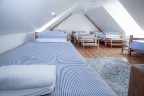 Bunk House - 4 Bedroom - Llangenith