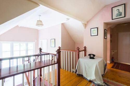 Brecon Beacons Old Vicarage, Stunning Garden & Views