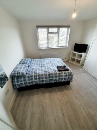 3 Bedroom Rayleigh Apartment