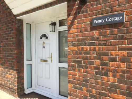 Penny Cottage By The Beach