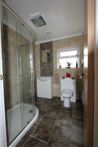 Glenside Cottage With Hot Tub