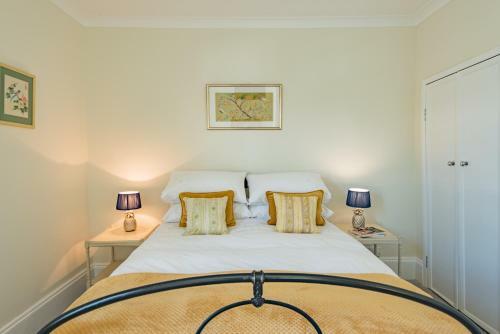 The Old Bake House - Charming Pet Friendly Cottage