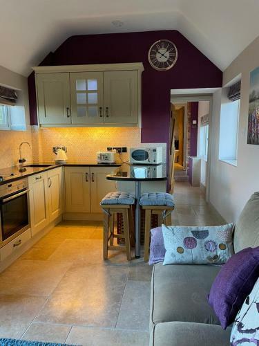 Hillside Holiday Cottages - Cotswolds