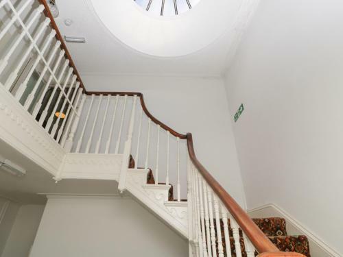 Apartment 4