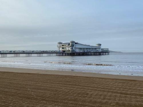 Apartamento Westons Hideaway, 2 Bed, 6 Mins Walk To Beach
