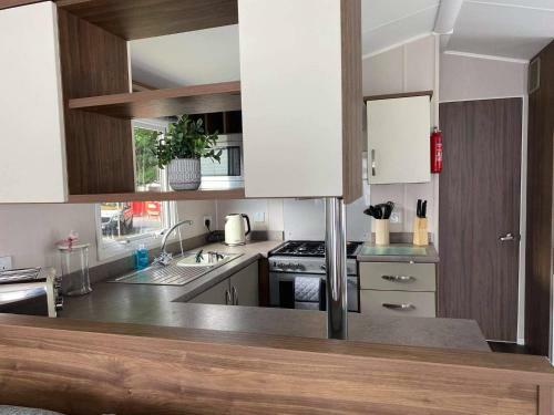 Kellys Holiday Homes Willerby 2 Bedrooms Caravan