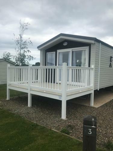 Modern Mobile Home Premium Pitch