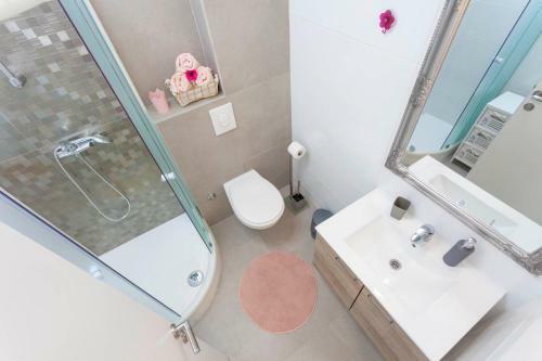 Apartment Frane
