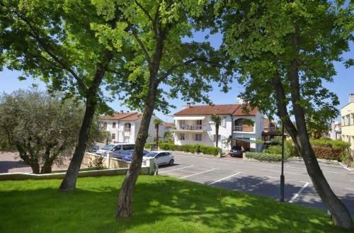 Apartments In Porec/istrien 37713