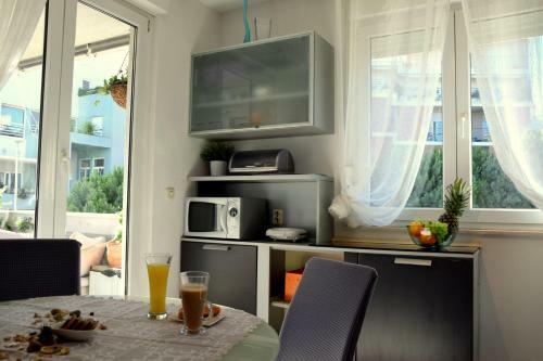 Apartments Marimar, Beachfront 1st Row