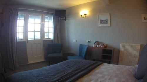 Hostal Riverside Cottage