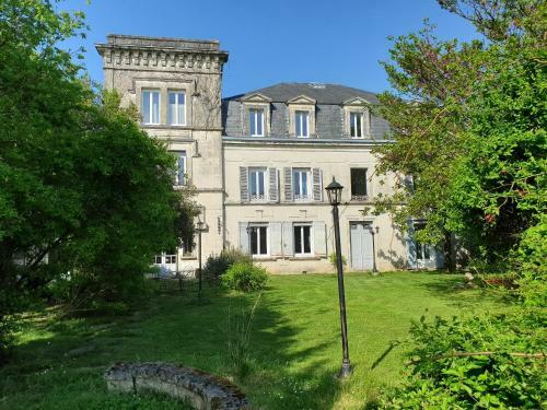 Ch�teau De Champblanc