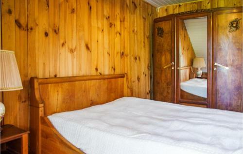 Beautiful Home In Cheylade With Wifi And 4 Bedrooms
