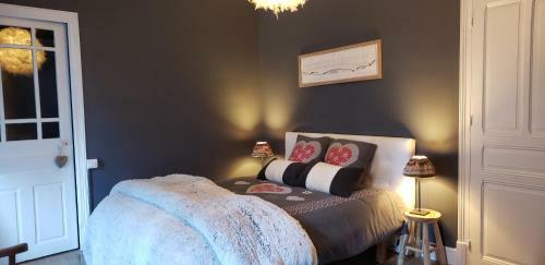 Maison Cosy Avec Jacuzzi, Billard Et Jardin