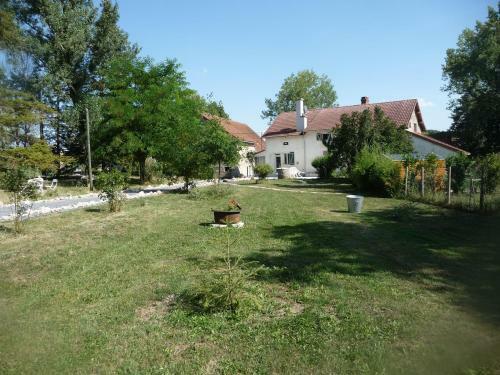 Bed & Breakfast L'anagramme, Chambres Et Table D'h�tes, Naturisme Possible
