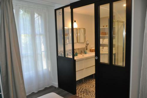 Hostal Au Rez De Jardin