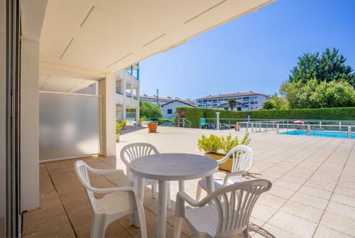 Apartamento Studio- Terrace On The Ground Floor-pool-golf-park