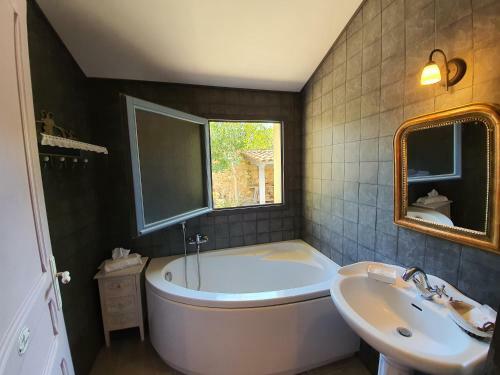 Le Clos Des Pins