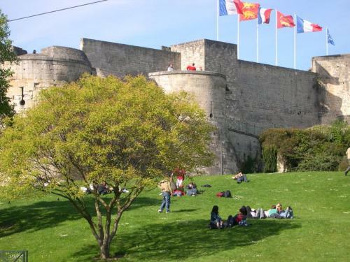 Bed & Breakfast Le Manoir de Placy - Chambres D'h�tes