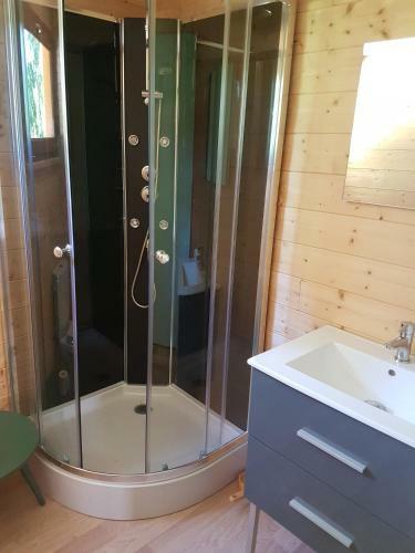 Insolite Chalet De P�che S�r�nit� - Bien Etre