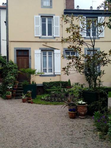 Bed & Breakfast Propri�t� Charbaymond