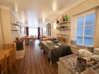 Hostal The First Hurdle Guest House