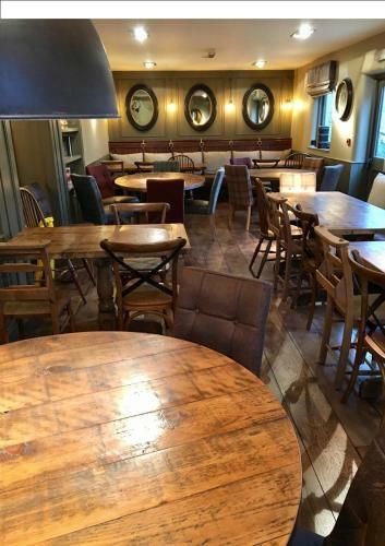 Hotel The Three Horseshoes Inn