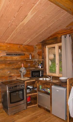 Les Cabanes Du Saleve