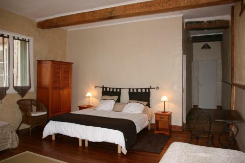 Hostal Un Coin De Paradis