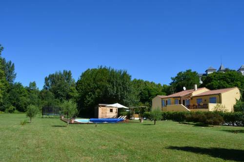 The Coachhouse B&B Bus