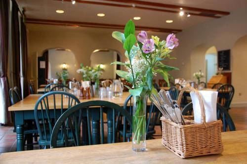 Bed & Breakfast West Dean College