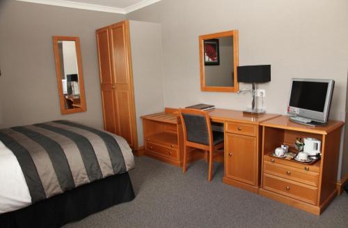 New Inn Hotel