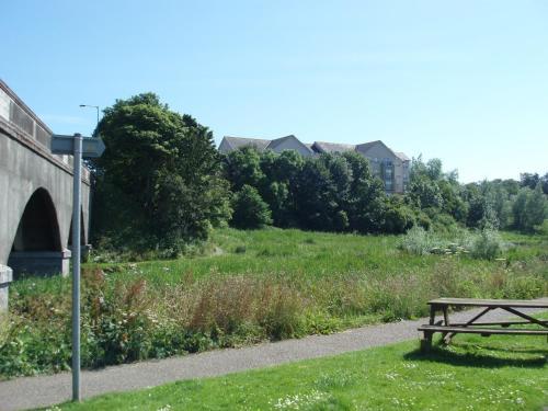 Ellon Apartment