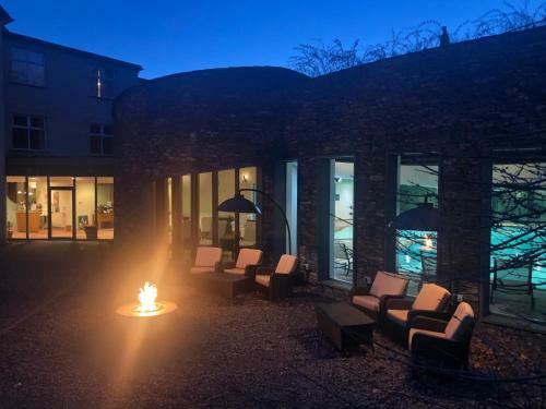 Lakeside Hotel And Spa