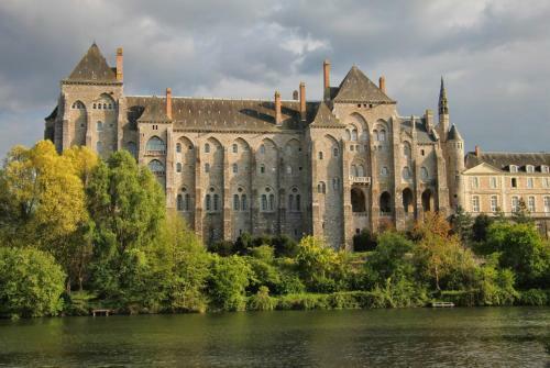 Bed & Breakfast Logis de La Helberdi�re