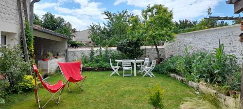 Bed & Breakfast Suite de Charme Dans Une Maison Charentaise