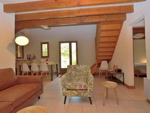 Serene Holiday Home In Cussac With Private Terrace, Barbeque