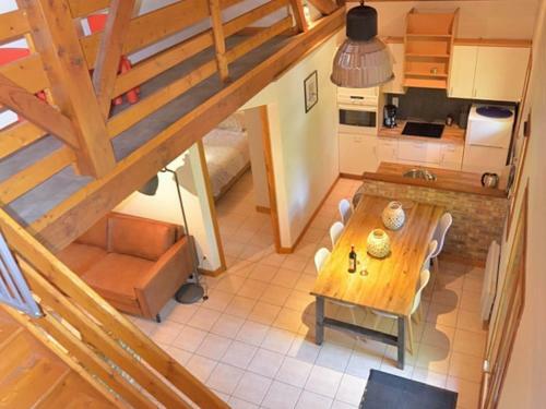 Serene Holiday Home In Cussac With Private Terrace, Barbeque