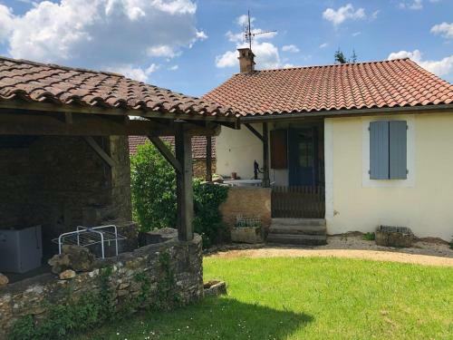 Le G�te de Lescarcelles Proche Du Ch�teau de Bonaguil