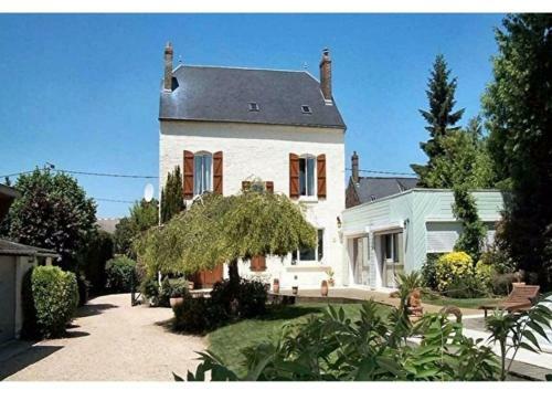 Maison Blanche Proche Autoroute