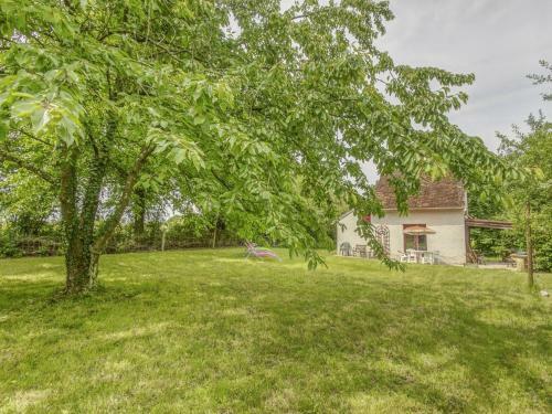 Villa Charming Cottage In Devay With Illuminated Garden