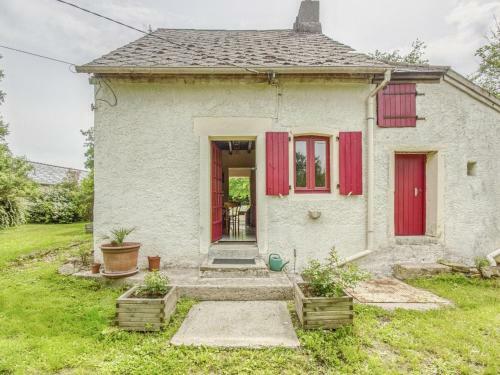 Villa Charming Cottage In Devay With Illuminated Garden